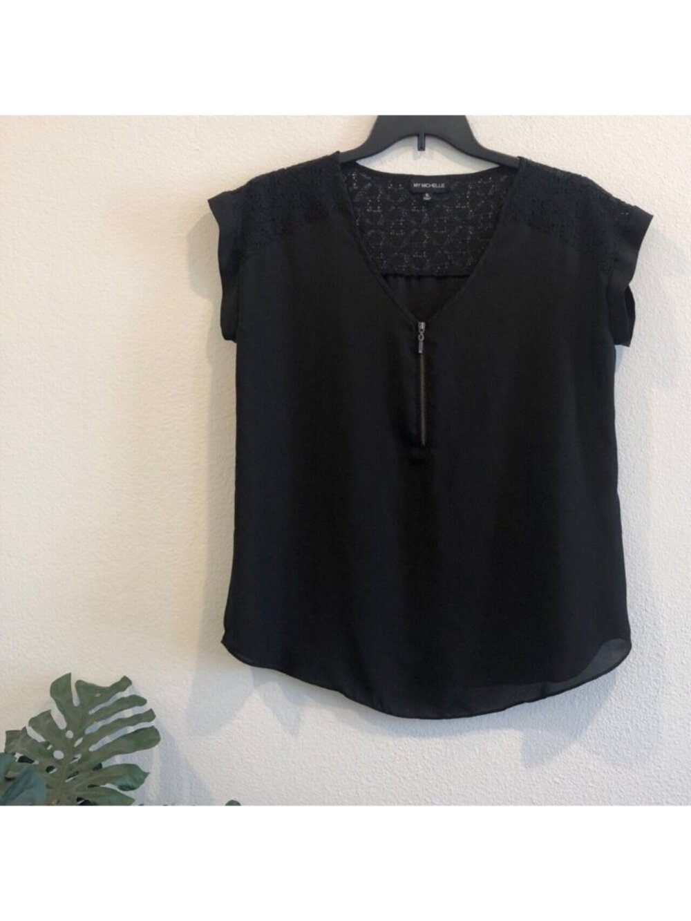 My Michelle Juniors' Black Semi-Sheer Mesh, V-Neck Quarter Zip Shirt, Size XL